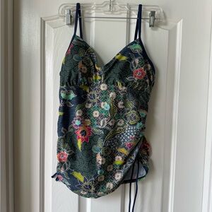 Prana women’s 2 piece bathing suit with shorts L